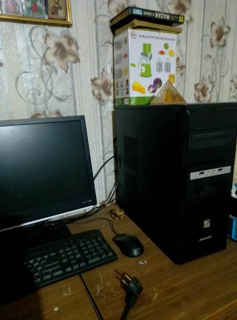 Продам в рабочем состоянии настольный компьютер