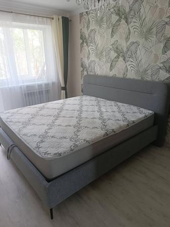 Двухспальная кровать