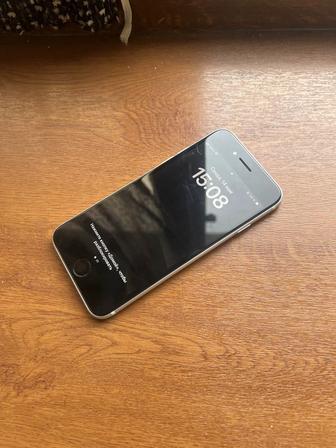 Продам iPhone SE