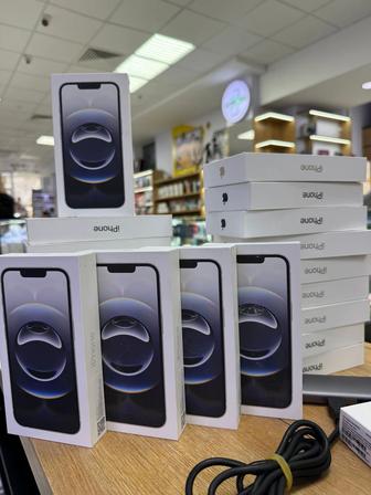 Продам IPhone 16e