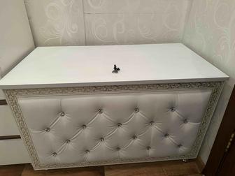 Сундук белый