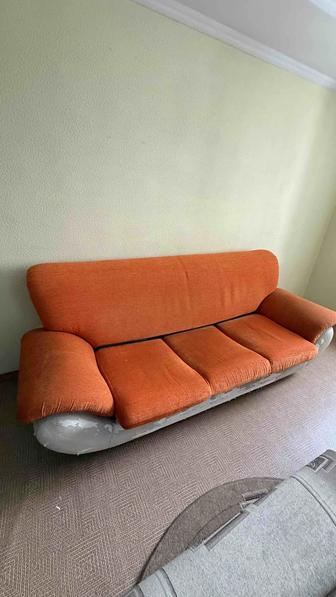 Диван и кресло