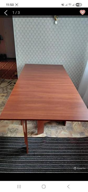 Продам стол книжку