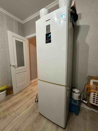 Продам холодильник
