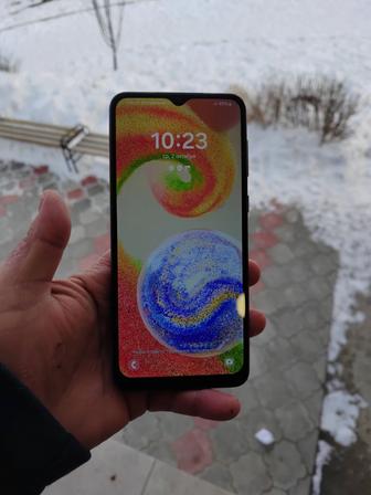 Продам телефон Samsung A045. 4/64gb