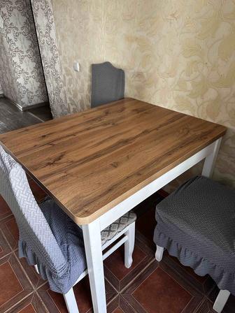 Продаю кухонный стол