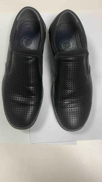 продам туфли для мальчика