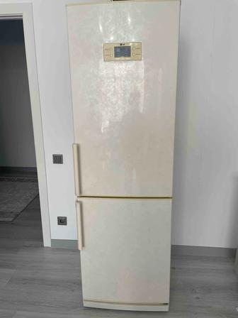 Продам холодильник LG