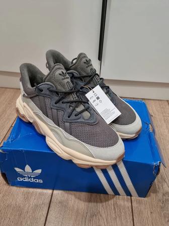 Продам кроссовки Adidas оригинал