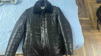 Продам натуральную кожаную куртку