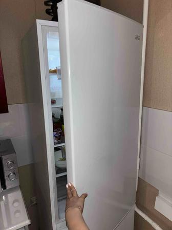 Продам холодильник ARG