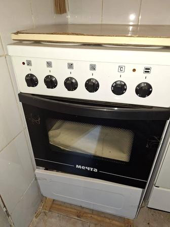 Продам электрическую плиту