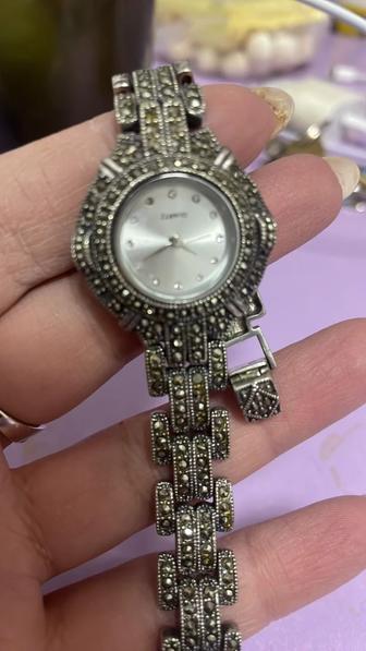 Продам Серебряные часы 925