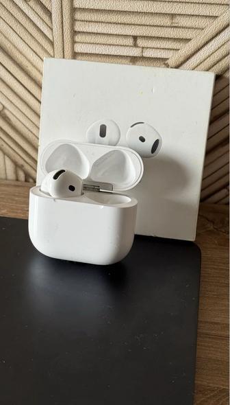 AirPods 4
