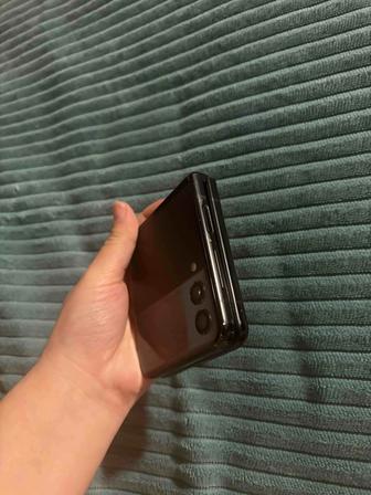 Продам телефон