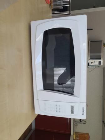 Продам микроволновую печь Elenberg MS-2011D