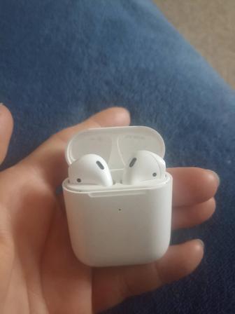 Продам наушники Эйр подс