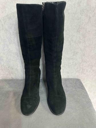 Продам женские зимние сапоги