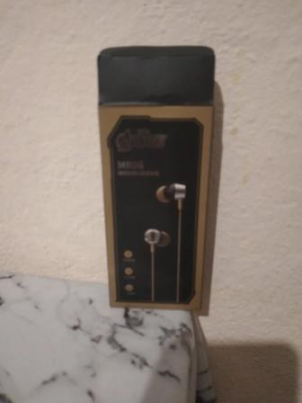 Проводные наушник