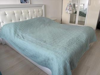 Продам двухспальную кровать