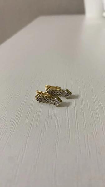 золотые серьги