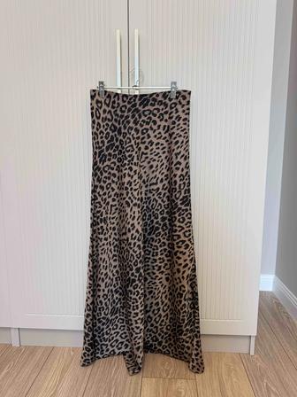 Макси-юбка с леопардовым принтом в тёплых карамельно-коричневых оттенках