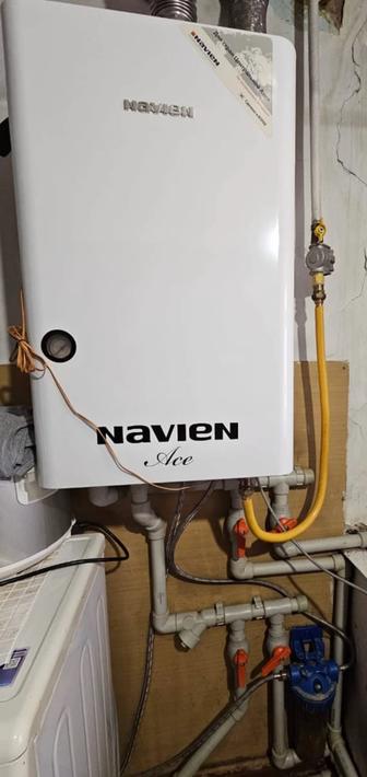 Продам газовый навесной котел Navien Ace б/у
