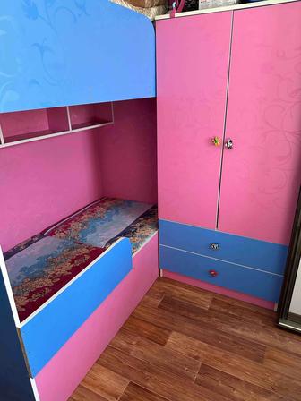 Двухъярусная кровать