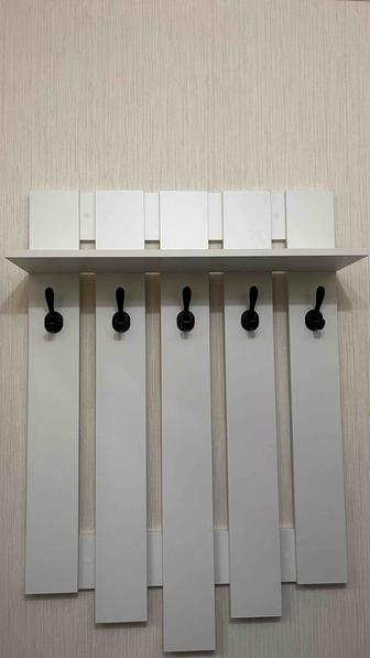 Продам вешалку с обувной пуфиком