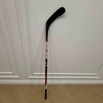 Клюшка хоккейная S23 BAUER VAPOR JUNIOR GRIP 30 FLEX правый хват