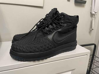 Продам кроссовки