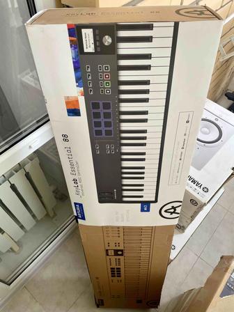 Arturia Essential 88 KeyLab, MiDi клавиатура
