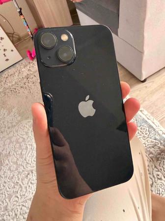 Продам Айфон 13