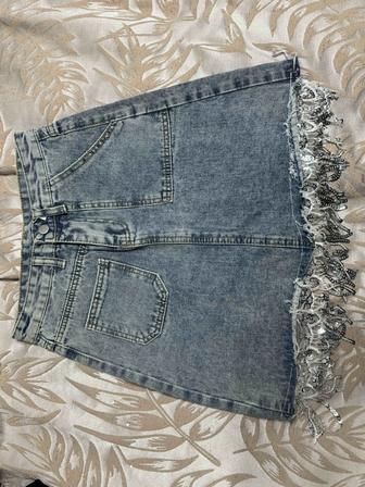 Продам новые джинсовые юбки и шорты
