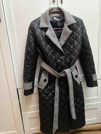 Продам новый плащ пару раз одевали 42 размера