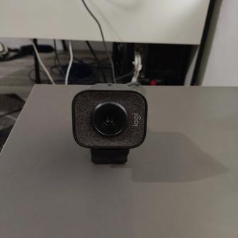 Веб камера Logitech StreamCam