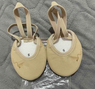 Получешки и нижнее белье для художественной гимнастики