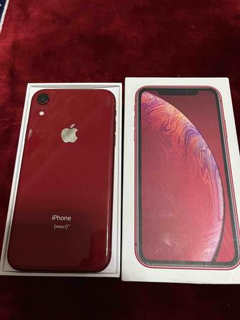 телефон iPhone XR