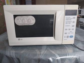 Продаю микроволновку LG