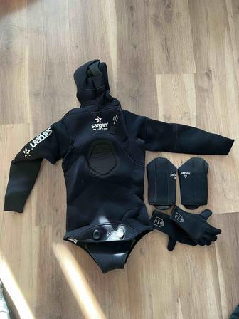 Продам мужской водолазный костюм за 30000 тг.