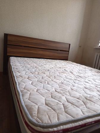 Продам спальный гарнитур