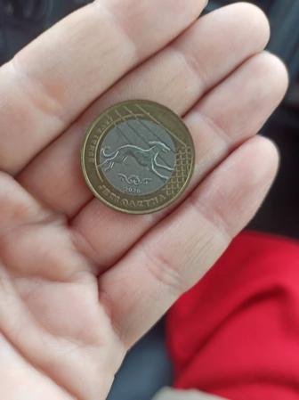 Продам монету