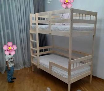 Детская двухъярусная кровать