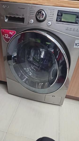 Продам стиральную машину LG 12 kg