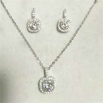 Комплект из серебра 925 пробы с муассанитом 1.00 ct сияние и стиль