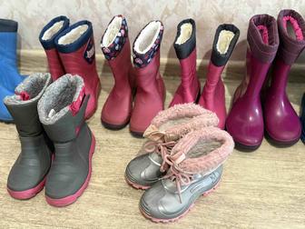 Продам детский обуви резиновые