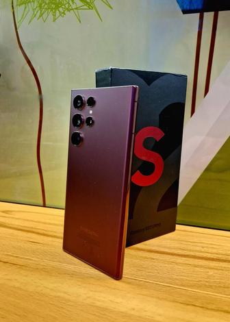 Samsung Galaxy S22Ultra 12/256GB.
