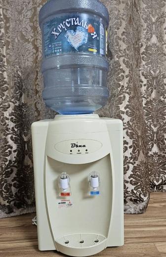 Продам диспенсер для воды.