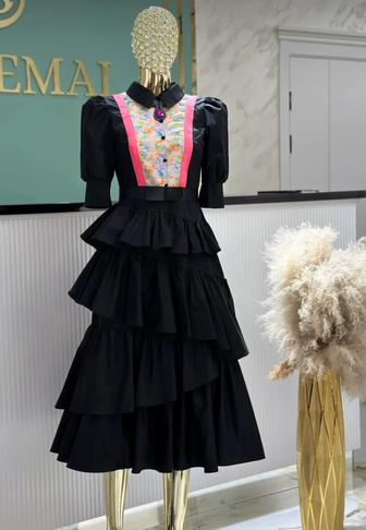 Платье почти новая