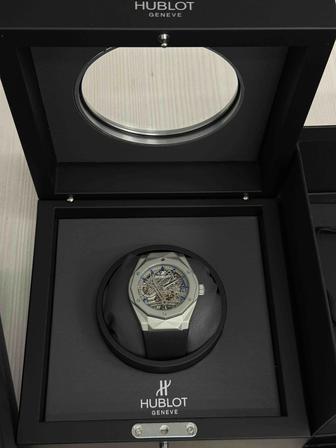 Hublot сағаты сатылады